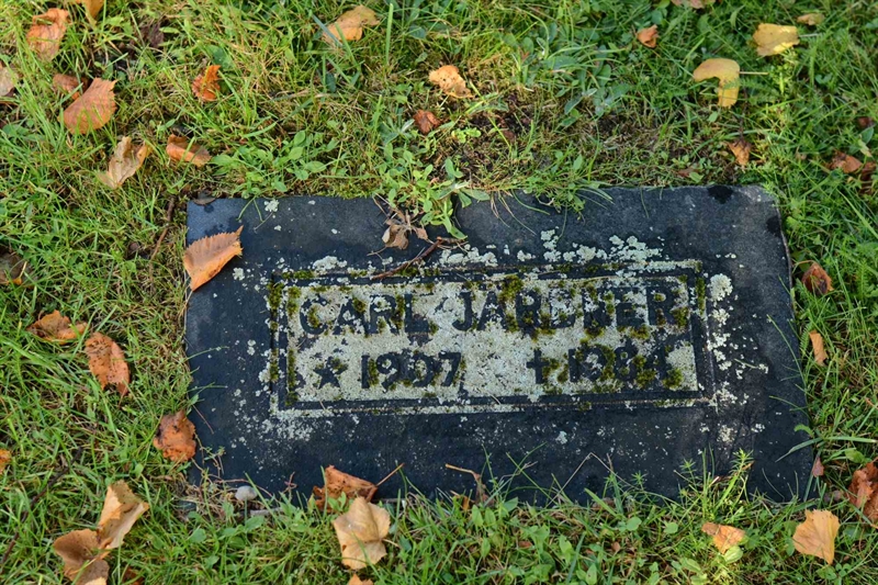 Grave number: 1 12    72