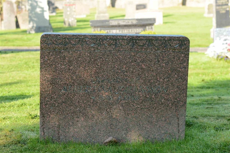 Grave number: 2 1   209