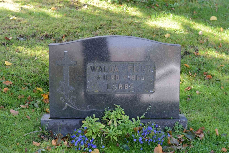 Grave number: 1 14   108-109