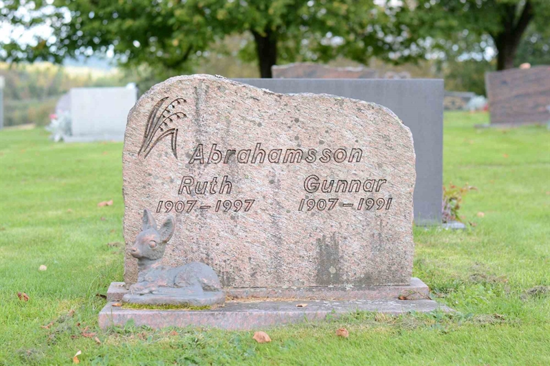 Grave number: 1 18   115-116