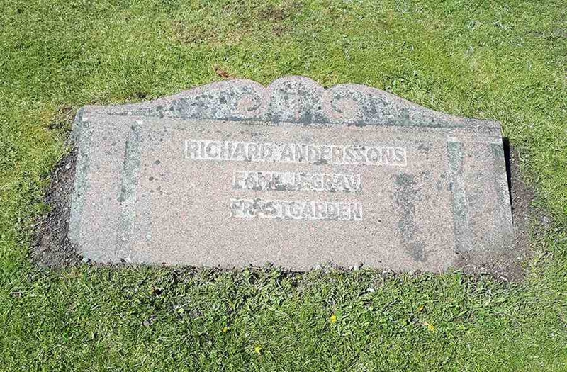 Grave number: 1 3    43-46