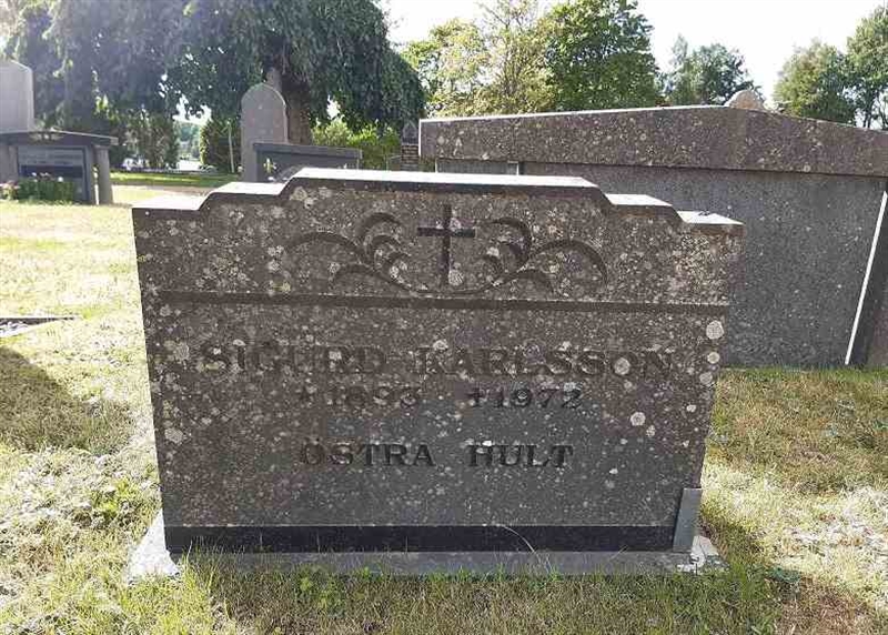 Grave number: AL 1   114