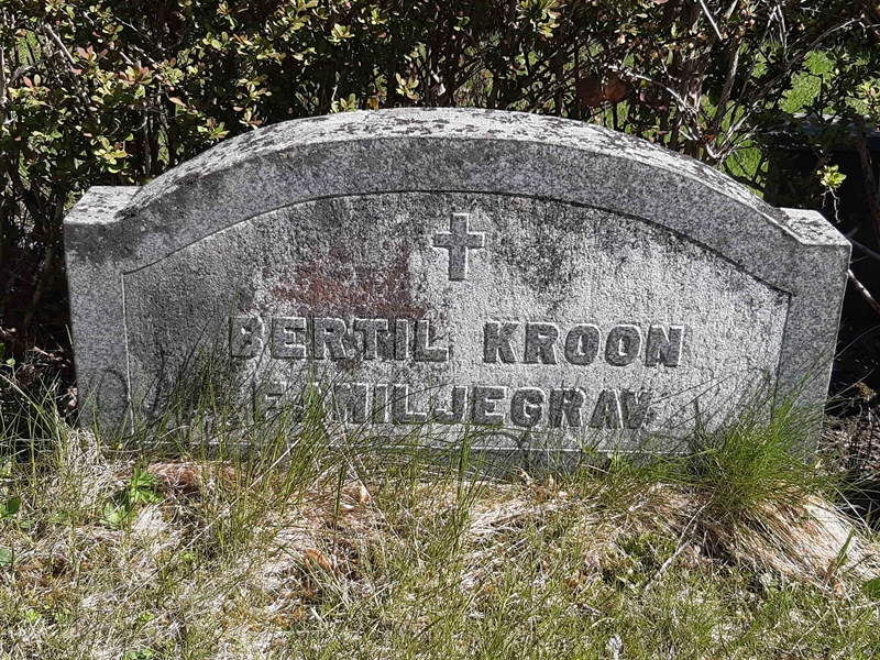 Grave number: NO 09    22