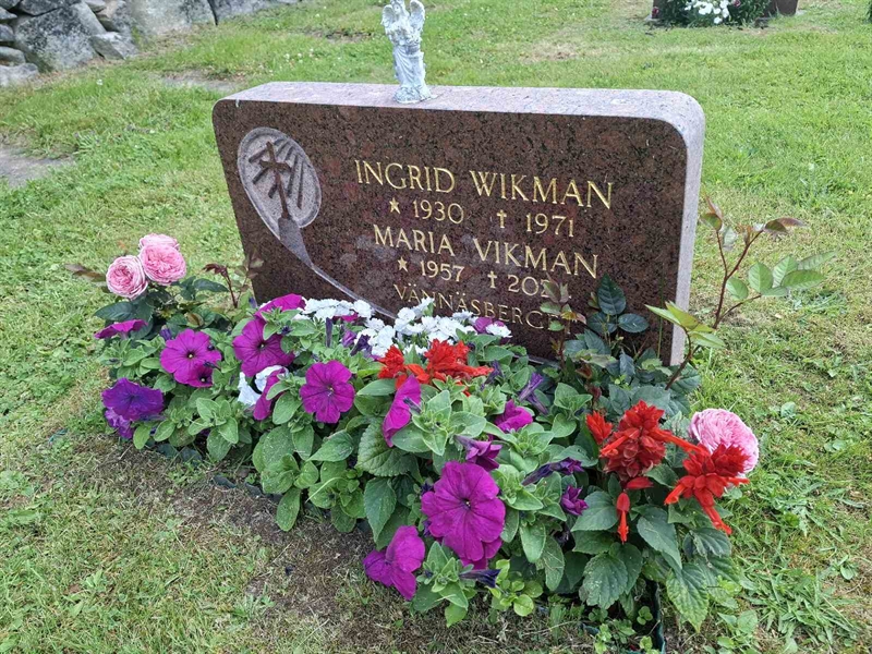 Grave number: 001 2   986