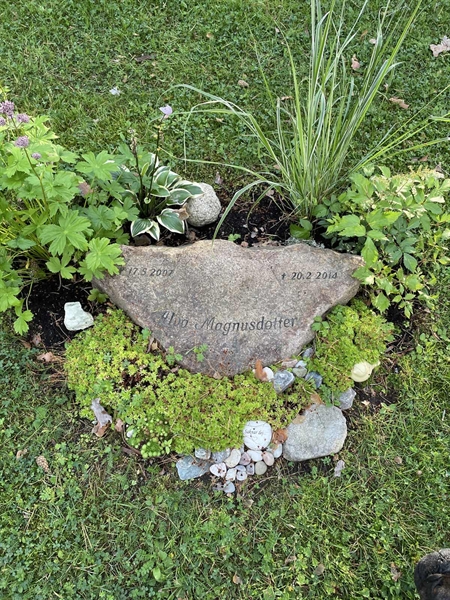 Grave number: 1 KV12   150