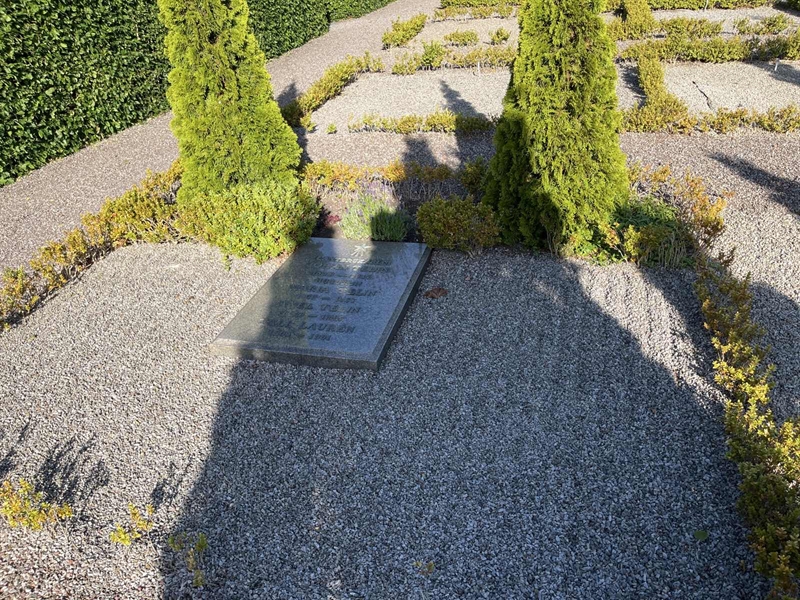 Grave number: NK E 40-41