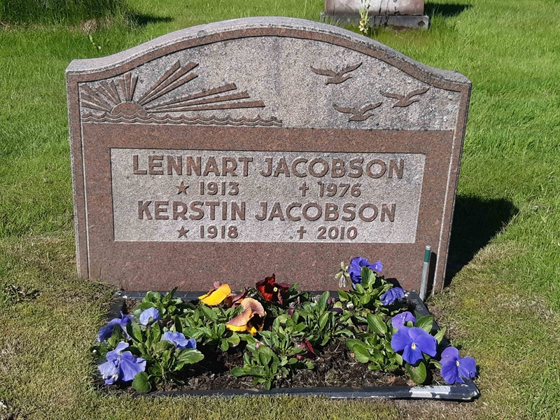 Grave number: KA 09    42-43
