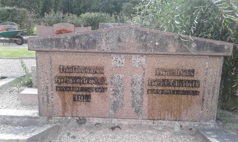 Grave number: HJ  1964A, 1964B