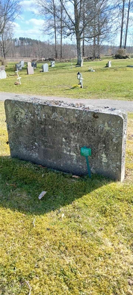 Grave number: 3 Nya B    11-13