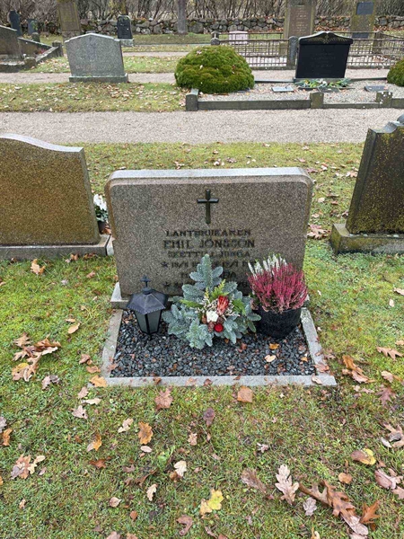 Grave number: VV 4   156, 157