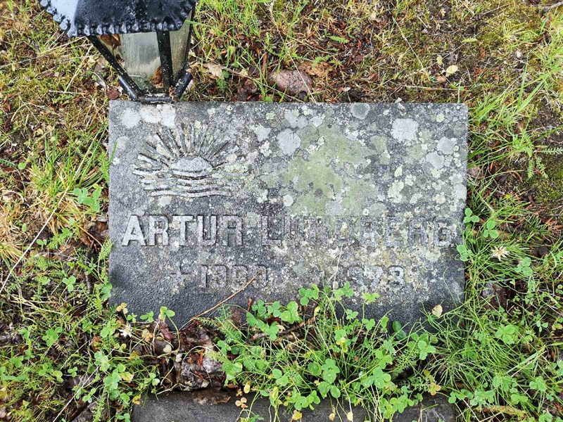 Grave number: NK 10    29