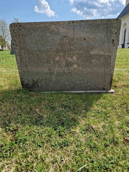 Grave number: 501 05 669-670