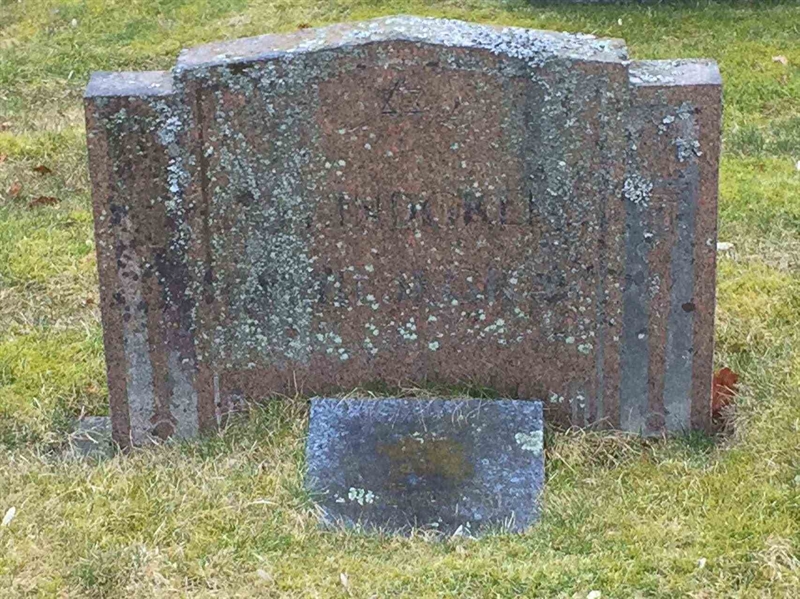 Grave number: 3 Ga 02    79-81