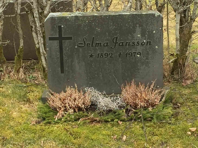 Grave number: 3 Ga 09    70