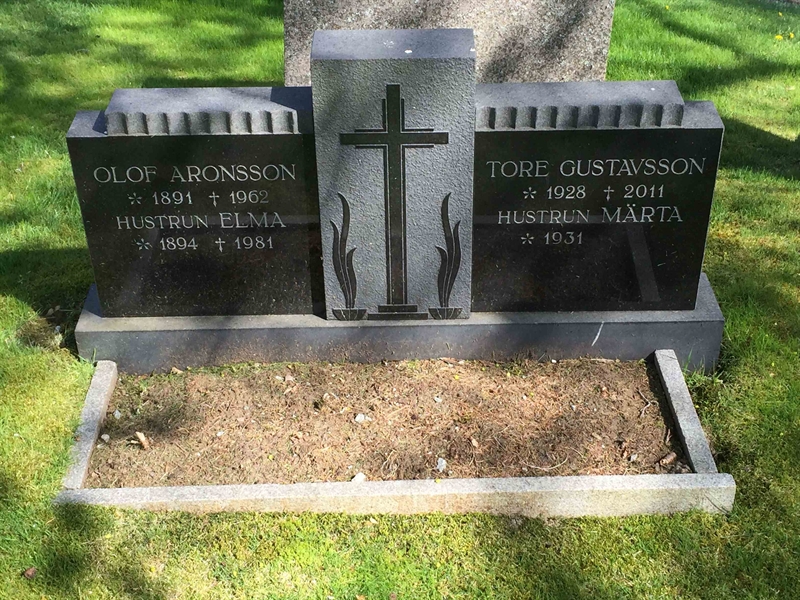 Grave number: 5 Ga 05    41-42