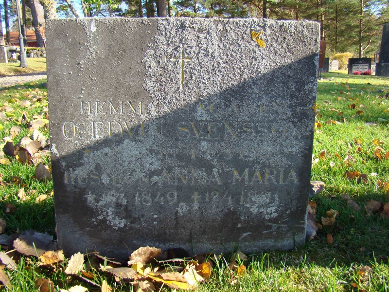 Grave number: 10 Ös 04    43
