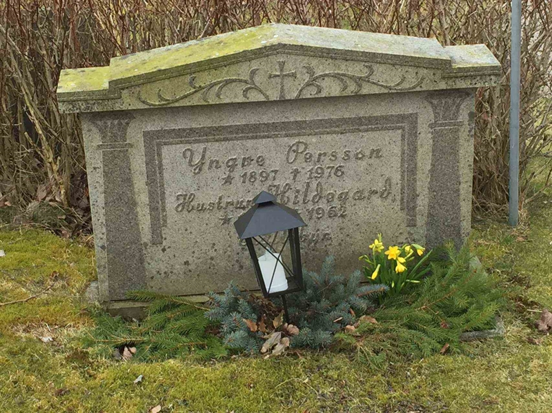 Grave number: 3 Ga 08    56-57