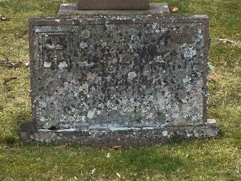 Grave number: 3 Ga 03    30