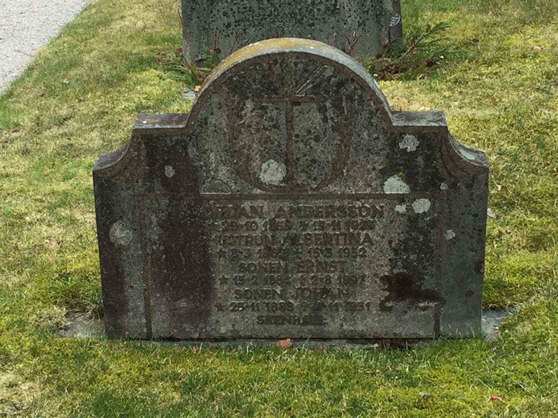 Grave number: 3 Ga 05    29-30