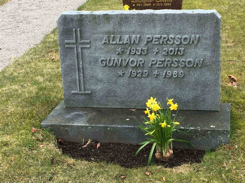 Grave number: 3 Ga 05    17