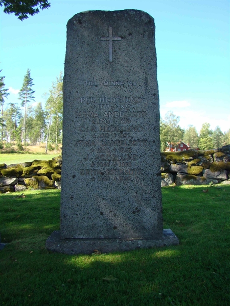 Grave number: 10 Vä 01    36