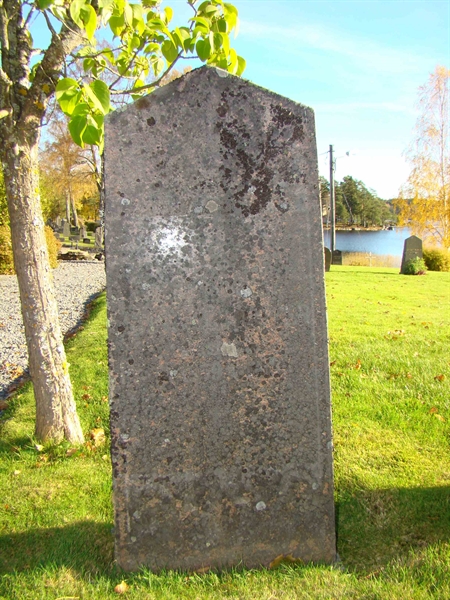 Grave number: 10 Vä 04    46