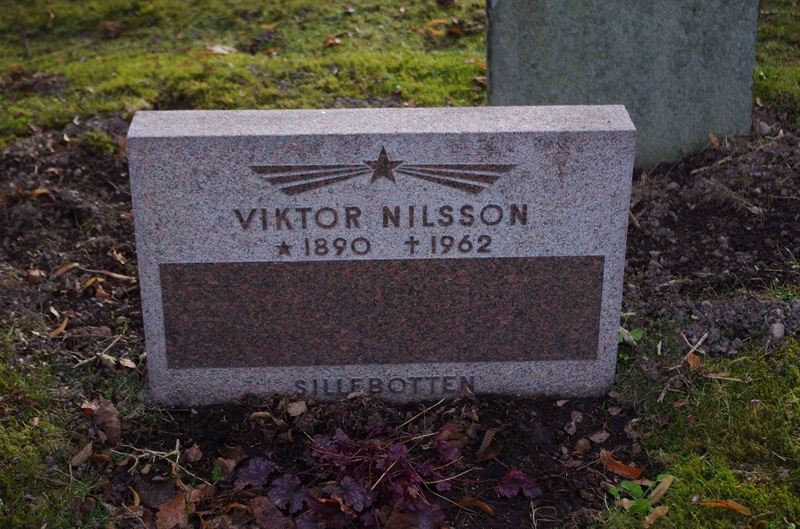Grave number: 6 2   266-268