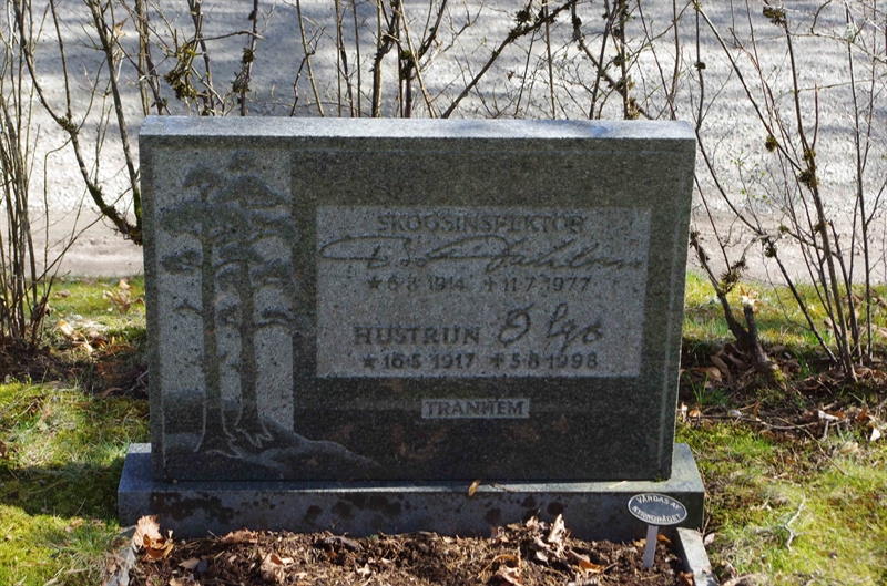 Grave number: 6 1   465