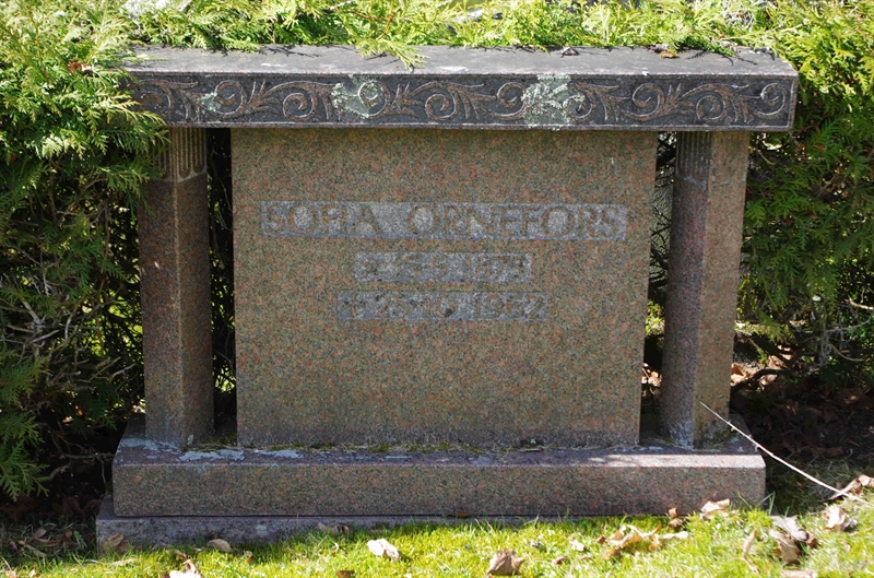 Grave number: 6 1    71