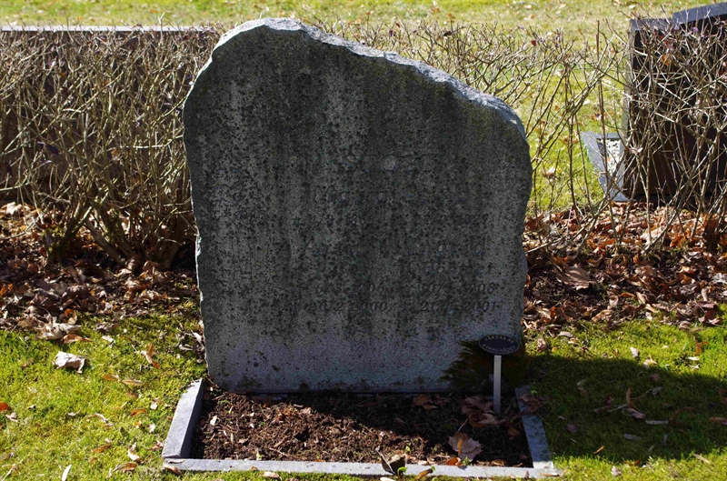 Grave number: 6 1   226-227