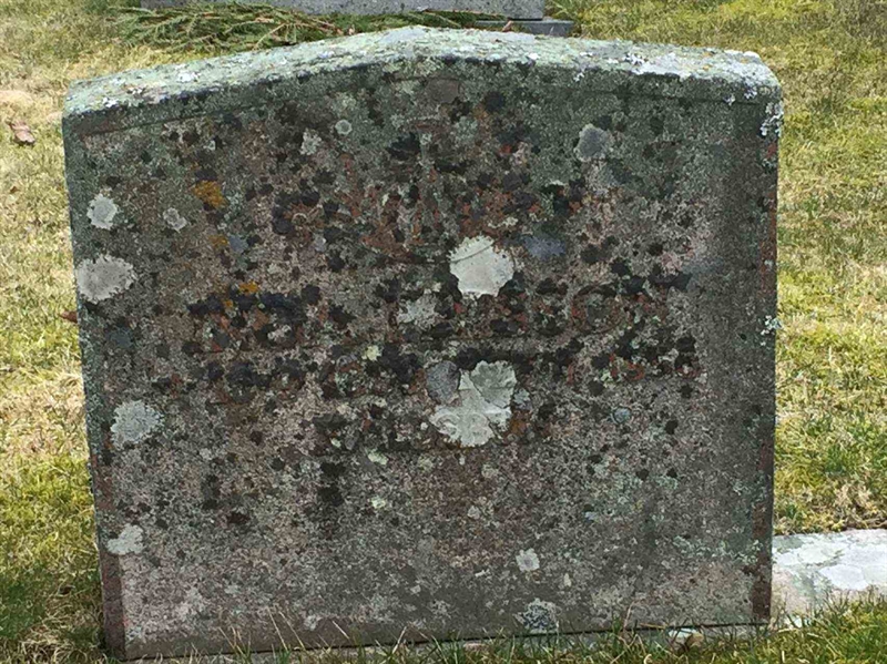 Grave number: 3 Ga 04    36-37