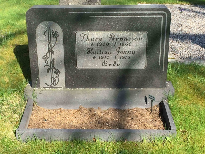 Grave number: 5 Ga 04    11-12