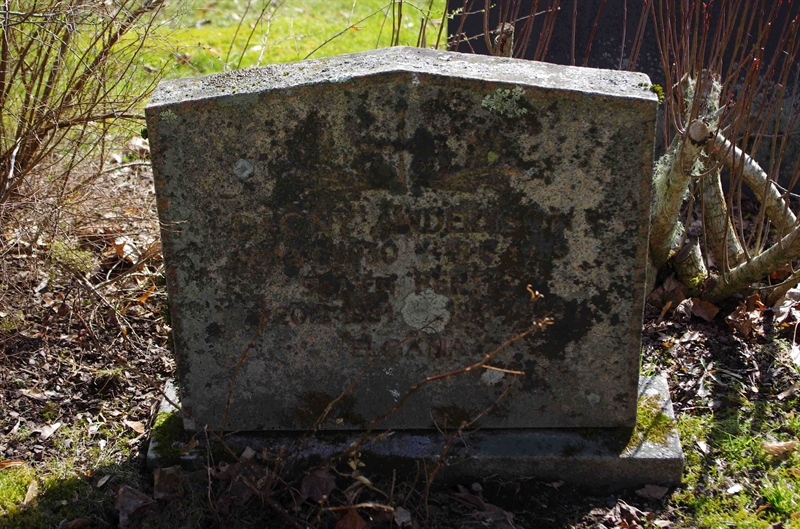 Grave number: 6 4   179-180