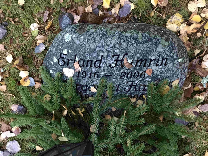 Grave number: 6 6    39