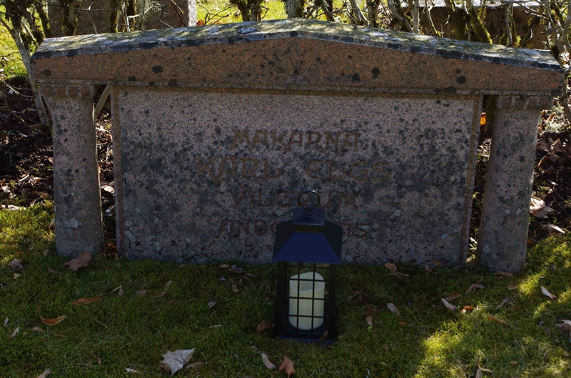 Grave number: 6 4   284