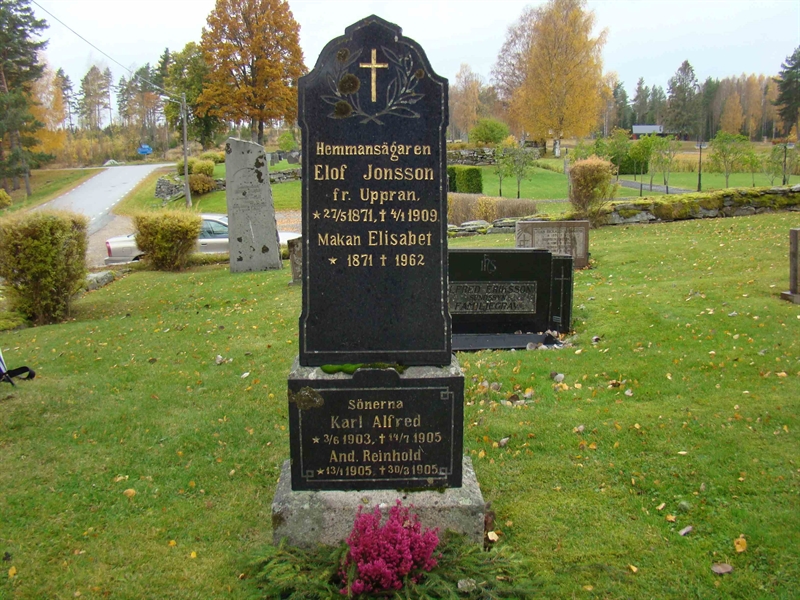 Grave number: 10 Ös 01    53-54