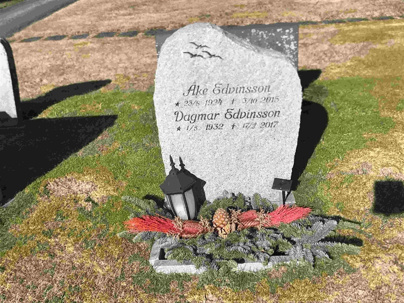 Grave number: 5 Sö 11    95-96