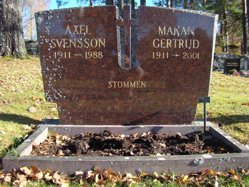 Grave number: 10 Ös 03   115-116