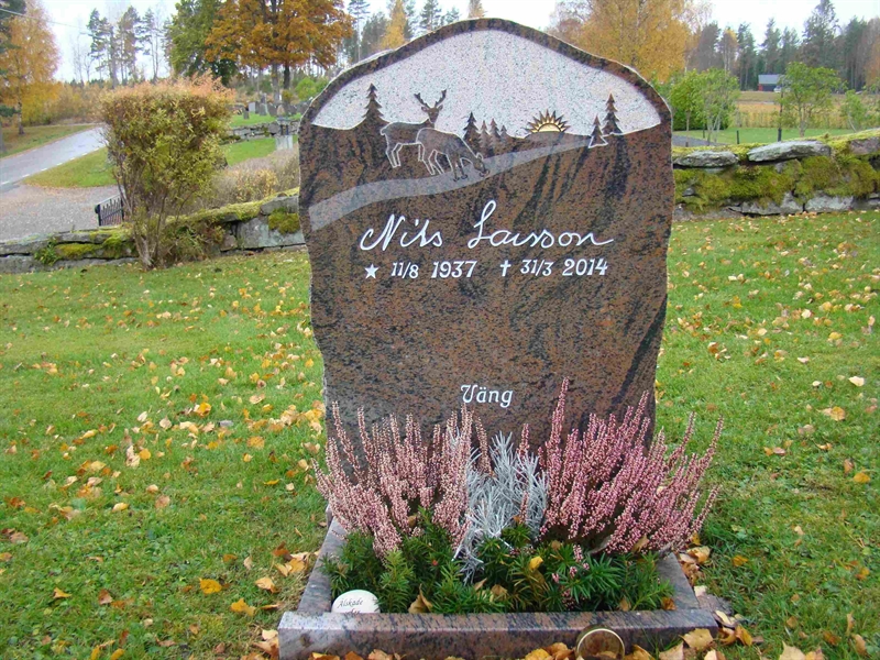 Grave number: 10 Ös 01    21-22