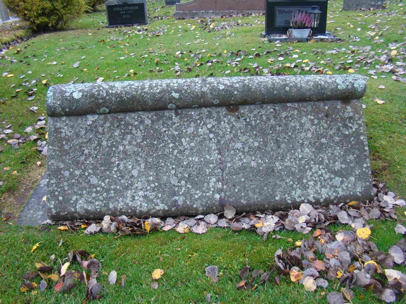 Grave number: 10 Ös 01   157