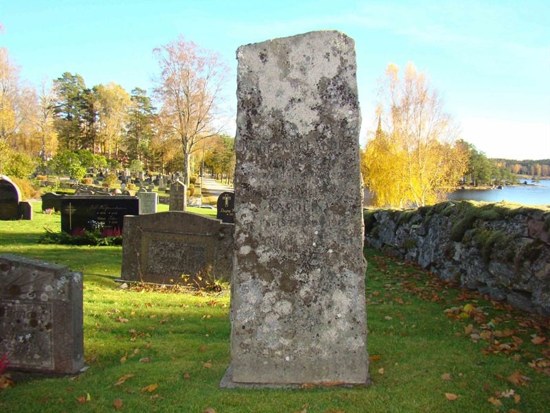 Grave number: 10 Vä 04    22
