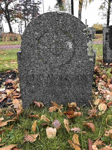 Grave number: 6 4   157