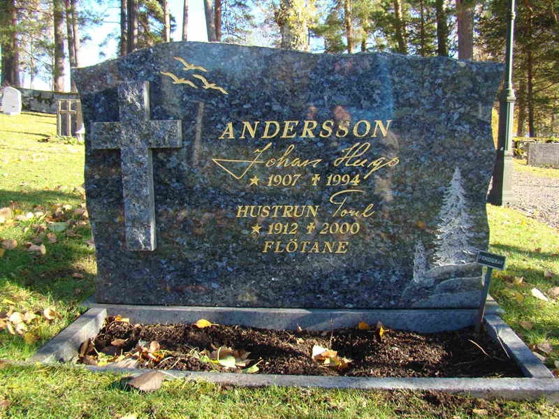 Grave number: 10 Ös 03   100-101