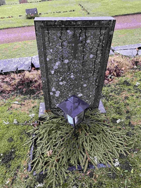 Grave number: 9 Ga 03     6