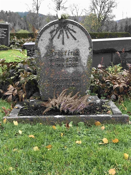 Grave number: 9 Me 05   140