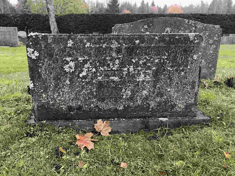 Grave number: 9 Me 04    85