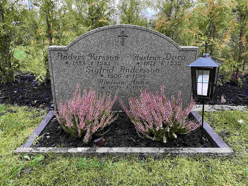 Grave number: 9 Ga 03    46