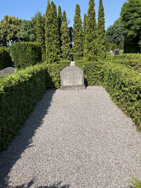 Grave number: NK VI    51