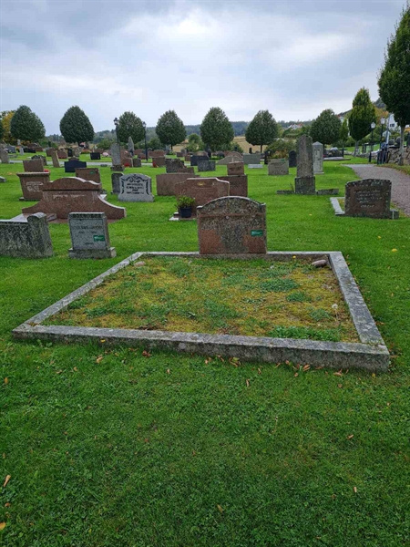 Grave number: KG 08   161, 162