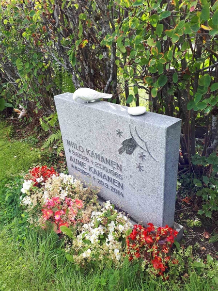 Gravnummer: NK F B   102